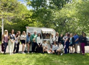 Roc Wellness Insiders Park Walk group photo